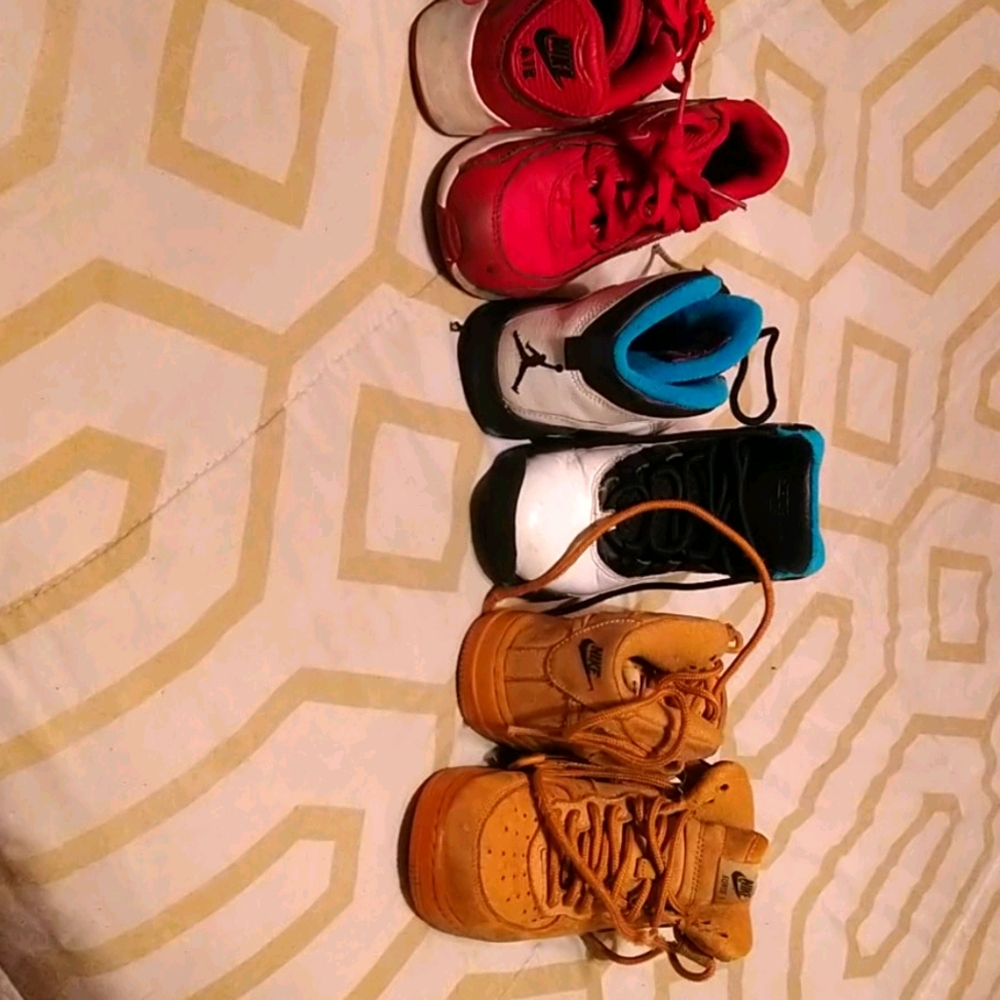 Boys shoes size 13c